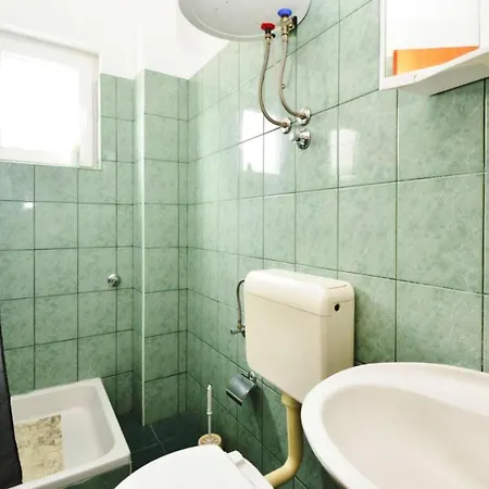 Apartment Dario Jasenice Cdn05008 Sya
