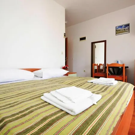 Dario Jasenice Cdn05008 Sya Apartment Obrovac